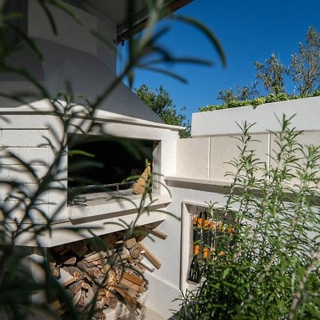 Apartman Dupin Dugi Rat Exteriör bild