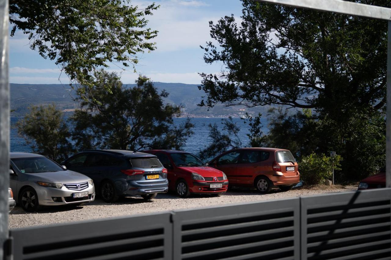 Apartman Dupin Dugi Rat Exteriör bild