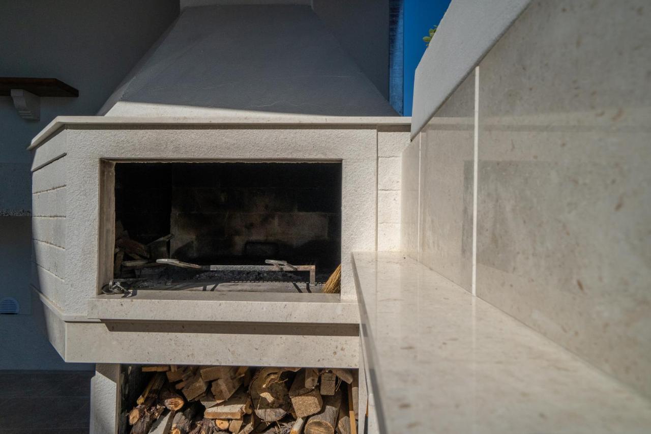 Apartman Dupin Dugi Rat Exteriör bild