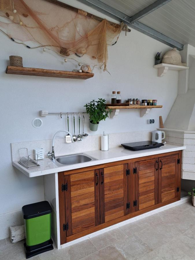 Apartman Dupin Dugi Rat Exteriör bild